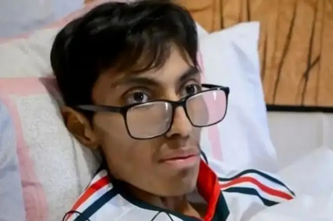 ¡Historia que conmueve al mundo!  Muere de cáncer luego de reencontrarse con sus padres